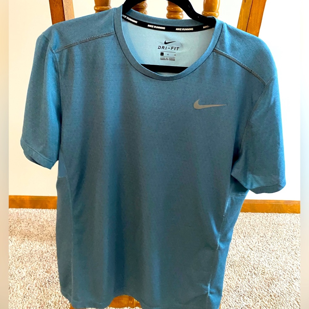 Women’s Large blue Nike shirt